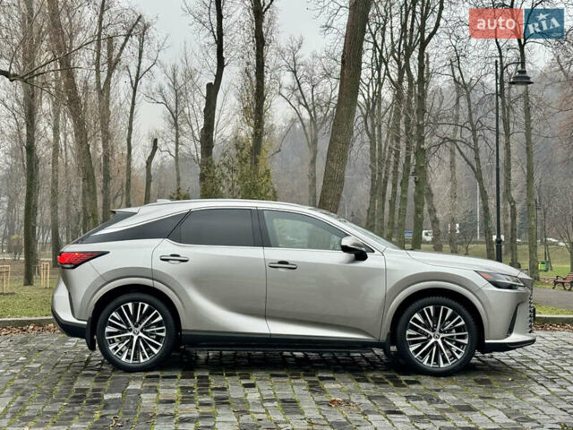 Серый Лексус РХ, объемом двигателя 2.39 л и пробегом 40 тыс. км за 63999 $, фото 4 на Automoto.ua