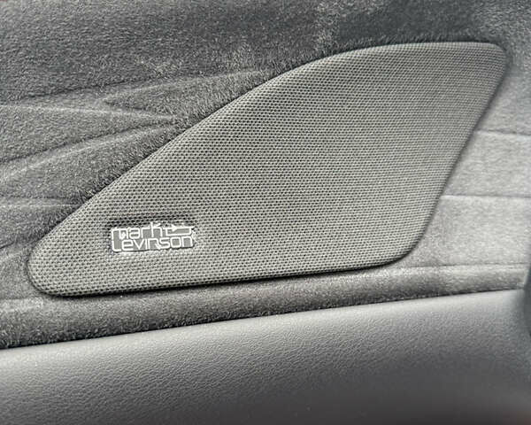 Сірий Лексус РХ, об'ємом двигуна 2.4 л та пробігом 22 тис. км за 65000 $, фото 17 на Automoto.ua