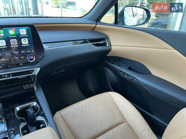 Сірий Лексус РХ, об'ємом двигуна 2.39 л та пробігом 20 тис. км за 70500 $, фото 34 на Automoto.ua