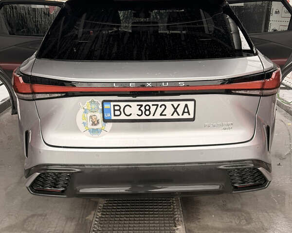 Сірий Лексус РХ, об'ємом двигуна 2.39 л та пробігом 39 тис. км за 56500 $, фото 1 на Automoto.ua