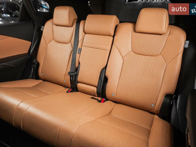 Серый Лексус РХ, объемом двигателя 2.5 л и пробегом 50 тыс. км за 75900 $, фото 65 на Automoto.ua