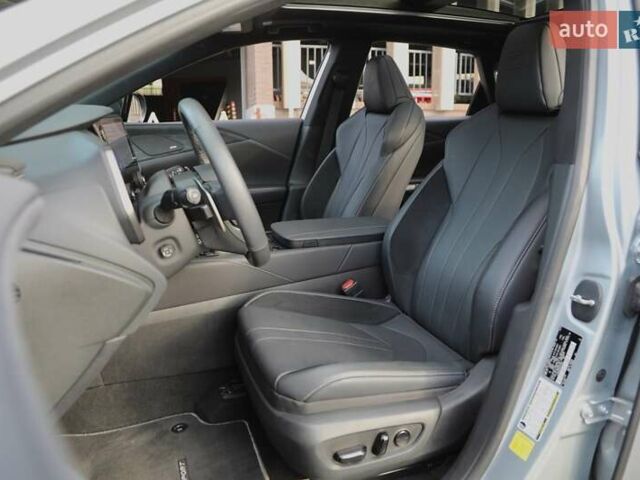 Сірий Лексус РХ, об'ємом двигуна 2.39 л та пробігом 16 тис. км за 77000 $, фото 11 на Automoto.ua