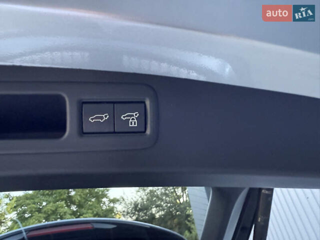 Серый Лексус РХ, объемом двигателя 2.4 л и пробегом 50 тыс. км за 53900 $, фото 25 на Automoto.ua