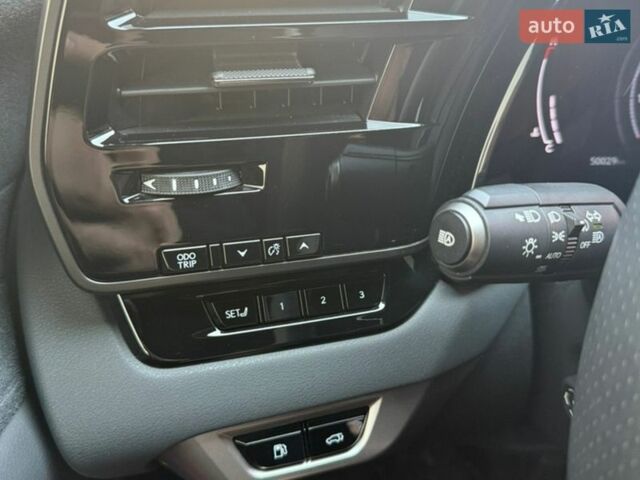 Сірий Лексус РХ, об'ємом двигуна 2.39 л та пробігом 50 тис. км за 76500 $, фото 9 на Automoto.ua