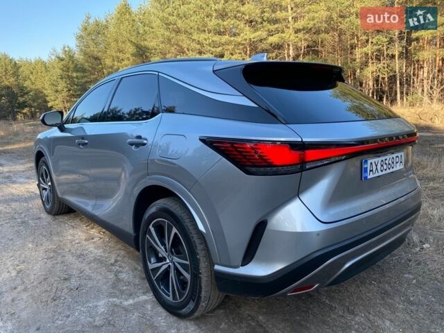 Серый Лексус РХ, объемом двигателя 2.5 л и пробегом 33 тыс. км за 63500 $, фото 66 на Automoto.ua