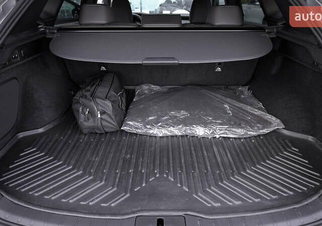 Серый Лексус РХ, объемом двигателя 2.5 л и пробегом 19 тыс. км за 82135 $, фото 9 на Automoto.ua