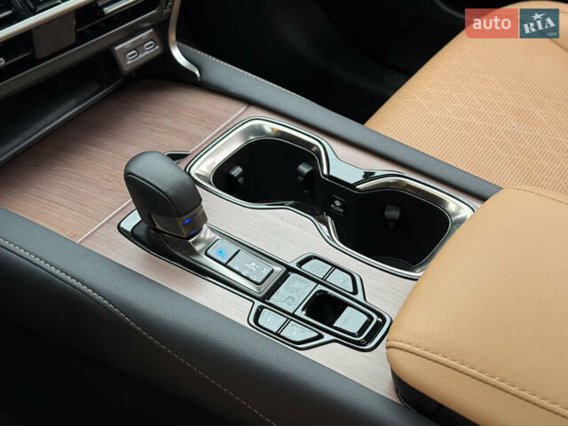 Сірий Лексус РХ, об'ємом двигуна 2.39 л та пробігом 32 тис. км за 56500 $, фото 21 на Automoto.ua