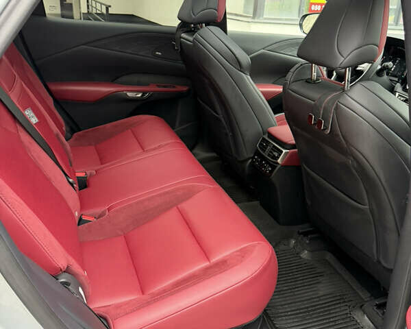 Сірий Лексус РХ, об'ємом двигуна 2.4 л та пробігом 20 тис. км за 79500 $, фото 10 на Automoto.ua