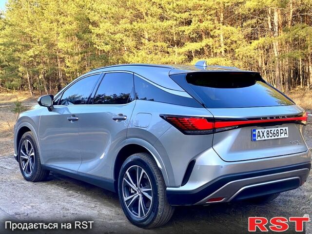 Серый Лексус РХ, объемом двигателя 2.5 л и пробегом 33 тыс. км за 63500 $, фото 4 на Automoto.ua