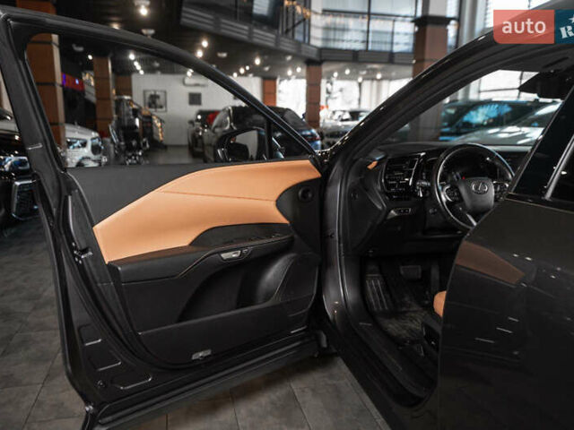 Серый Лексус РХ, объемом двигателя 2.5 л и пробегом 50 тыс. км за 75900 $, фото 34 на Automoto.ua