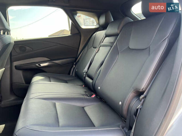 Сірий Лексус РХ, об'ємом двигуна 2.4 л та пробігом 50 тис. км за 55500 $, фото 47 на Automoto.ua