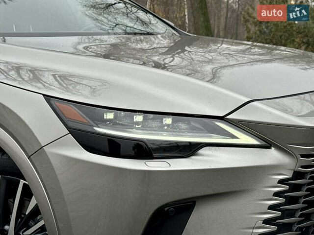 Серый Лексус РХ, объемом двигателя 2.39 л и пробегом 40 тыс. км за 63999 $, фото 145 на Automoto.ua