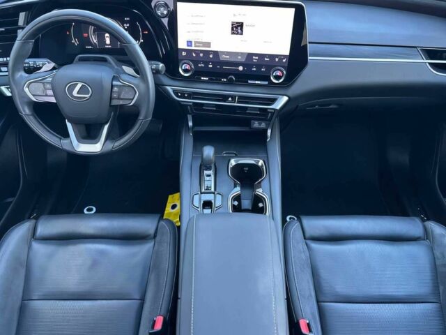 Серый Лексус РХ, объемом двигателя 2.4 л и пробегом 20 тыс. км за 22000 $, фото 8 на Automoto.ua