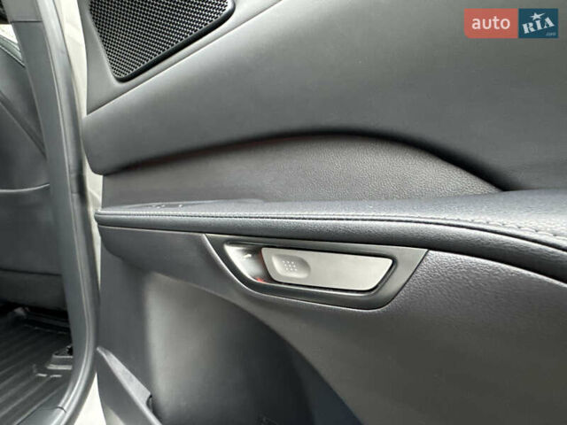 Серый Лексус РХ, объемом двигателя 2.39 л и пробегом 40 тыс. км за 63999 $, фото 29 на Automoto.ua