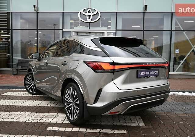 Серый Лексус РХ, объемом двигателя 2.4 л и пробегом 18 тыс. км за 64769 $, фото 1 на Automoto.ua