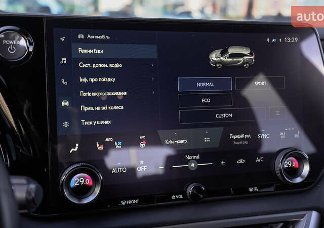 Серый Лексус РХ, объемом двигателя 2.5 л и пробегом 19 тыс. км за 82135 $, фото 29 на Automoto.ua