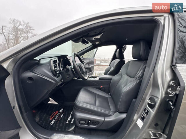 Серый Лексус РХ, объемом двигателя 2.39 л и пробегом 40 тыс. км за 63999 $, фото 38 на Automoto.ua