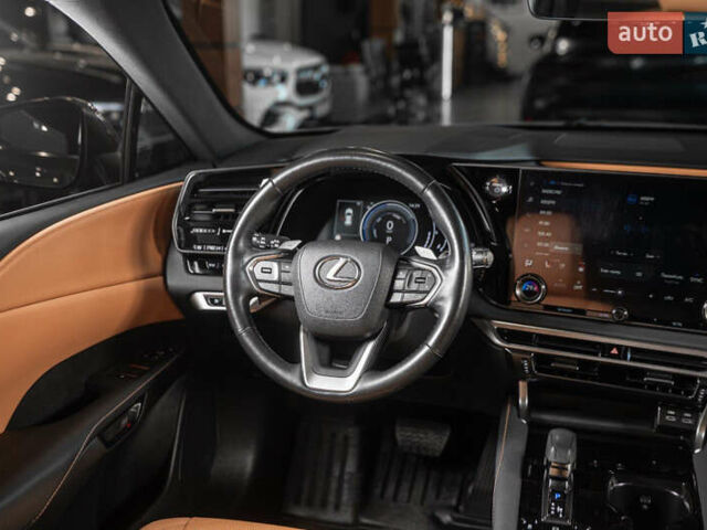Серый Лексус РХ, объемом двигателя 2.5 л и пробегом 50 тыс. км за 75900 $, фото 55 на Automoto.ua