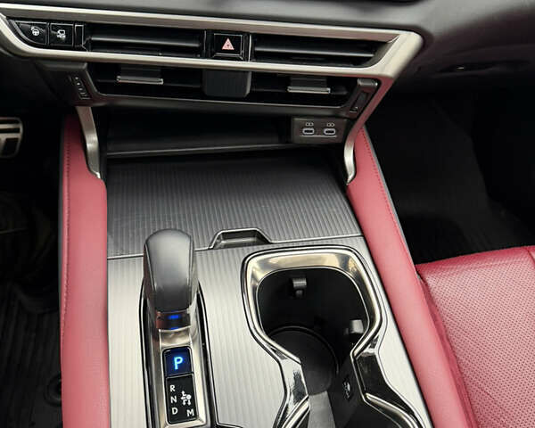 Сірий Лексус РХ, об'ємом двигуна 2.4 л та пробігом 20 тис. км за 79500 $, фото 21 на Automoto.ua