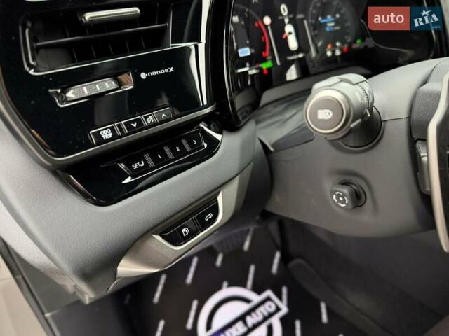 Сірий Лексус РХ, об'ємом двигуна 2.5 л та пробігом 8 тис. км за 95000 $, фото 131 на Automoto.ua