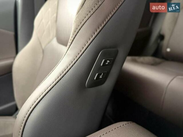 Сірий Лексус РХ, об'ємом двигуна 2.5 л та пробігом 8 тис. км за 95000 $, фото 132 на Automoto.ua