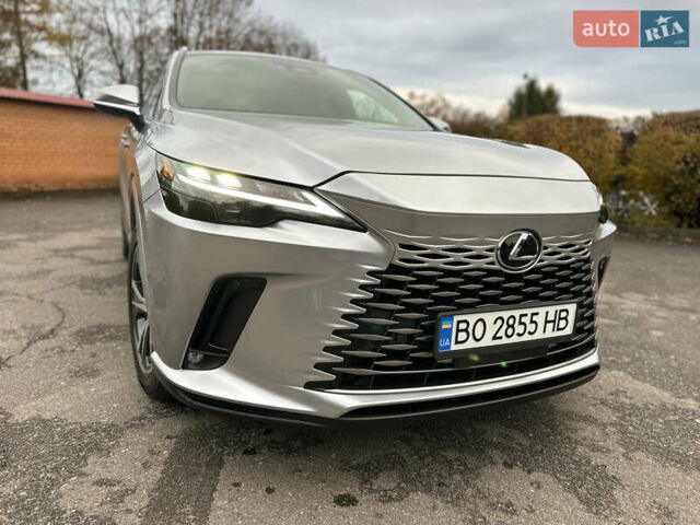 Серый Лексус РХ, объемом двигателя 2.5 л и пробегом 7 тыс. км за 68900 $, фото 3 на Automoto.ua