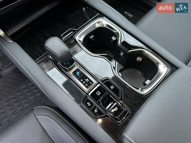 Серый Лексус РХ, объемом двигателя 2.5 л и пробегом 7 тыс. км за 68900 $, фото 55 на Automoto.ua