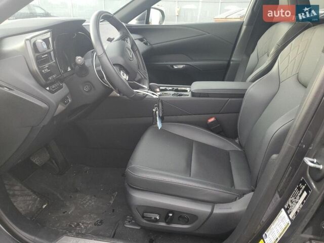 Сірий Лексус РХ, об'ємом двигуна 2.4 л та пробігом 33 тис. км за 23000 $, фото 6 на Automoto.ua