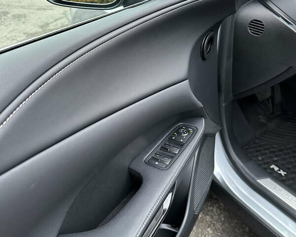 Серый Лексус РХ, объемом двигателя 2.5 л и пробегом 7 тыс. км за 68900 $, фото 32 на Automoto.ua