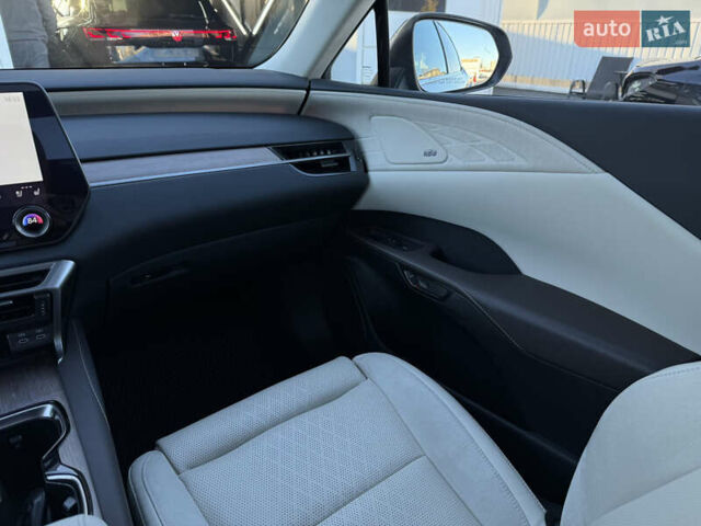 Серый Лексус РХ, объемом двигателя 2.5 л и пробегом 18 тыс. км за 79000 $, фото 49 на Automoto.ua