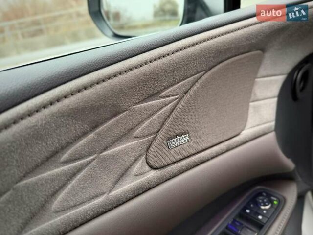 Сірий Лексус РХ, об'ємом двигуна 2.5 л та пробігом 8 тис. км за 95000 $, фото 110 на Automoto.ua