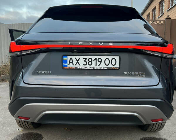 Серый Лексус РХ, объемом двигателя 3.5 л и пробегом 26 тыс. км за 72500 $, фото 3 на Automoto.ua