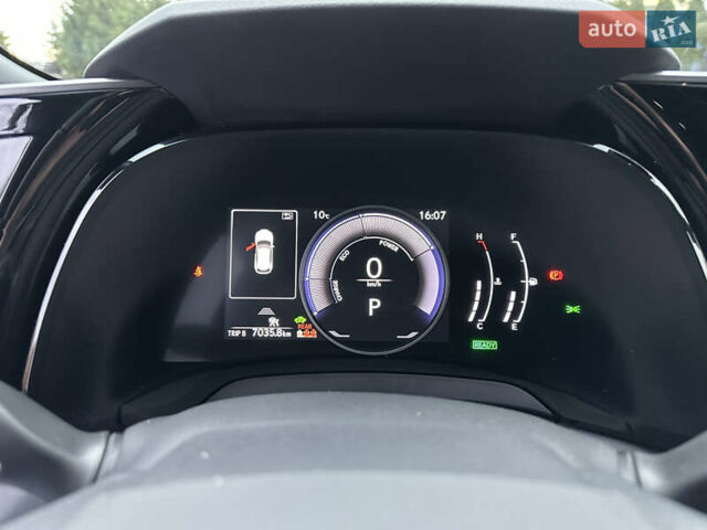 Серый Лексус РХ, объемом двигателя 2.5 л и пробегом 7 тыс. км за 68900 $, фото 48 на Automoto.ua