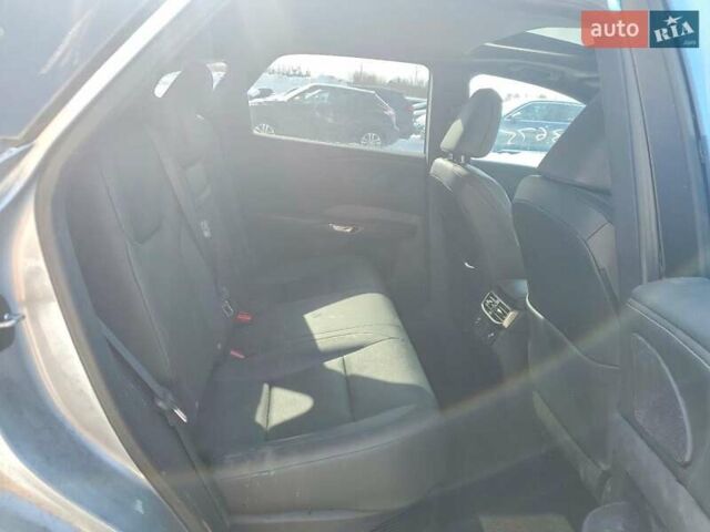 Серый Лексус РХ, объемом двигателя 0 л и пробегом 14 тыс. км за 27000 $, фото 10 на Automoto.ua