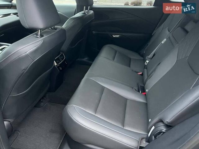 Сірий Лексус РХ, об'ємом двигуна 2.39 л та пробігом 6 тис. км за 59500 $, фото 32 на Automoto.ua