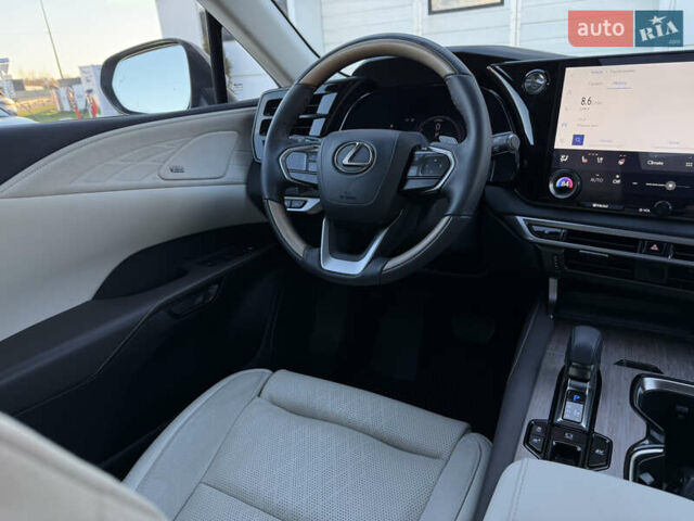 Серый Лексус РХ, объемом двигателя 2.5 л и пробегом 18 тыс. км за 79000 $, фото 24 на Automoto.ua