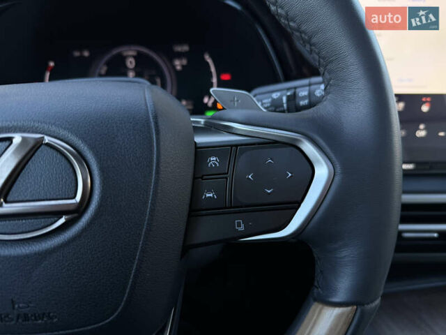 Серый Лексус РХ, объемом двигателя 2.5 л и пробегом 18 тыс. км за 79000 $, фото 36 на Automoto.ua