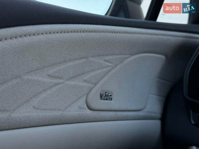 Серый Лексус РХ, объемом двигателя 2.5 л и пробегом 18 тыс. км за 79000 $, фото 38 на Automoto.ua