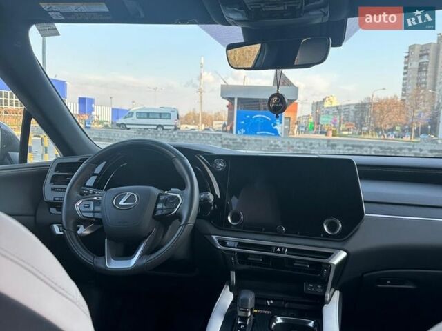 Серый Лексус РХ, объемом двигателя 2.39 л и пробегом 10 тыс. км за 63000 $, фото 17 на Automoto.ua