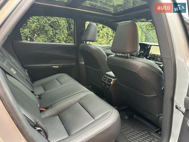 Серый Лексус РХ, объемом двигателя 2.49 л и пробегом 6 тыс. км за 69500 $, фото 11 на Automoto.ua