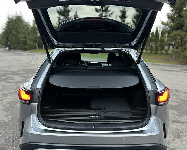 Серый Лексус РХ, объемом двигателя 2.5 л и пробегом 7 тыс. км за 68900 $, фото 66 на Automoto.ua