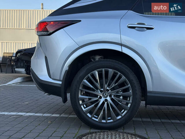 Серый Лексус РХ, объемом двигателя 2.5 л и пробегом 18 тыс. км за 79000 $, фото 10 на Automoto.ua