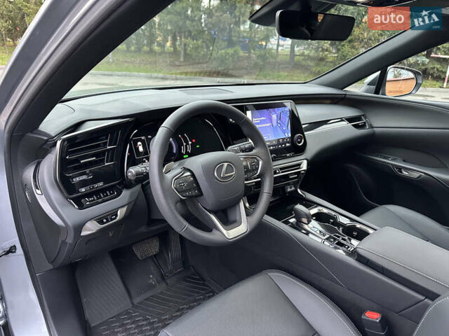 Серый Лексус РХ, объемом двигателя 2.5 л и пробегом 7 тыс. км за 68900 $, фото 29 на Automoto.ua