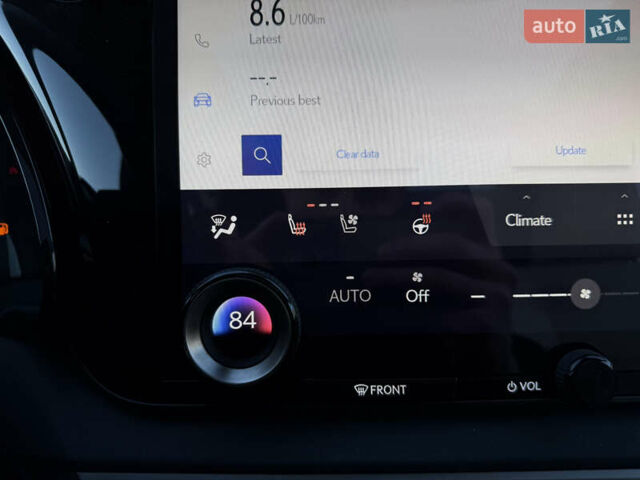 Серый Лексус РХ, объемом двигателя 2.5 л и пробегом 18 тыс. км за 79000 $, фото 56 на Automoto.ua