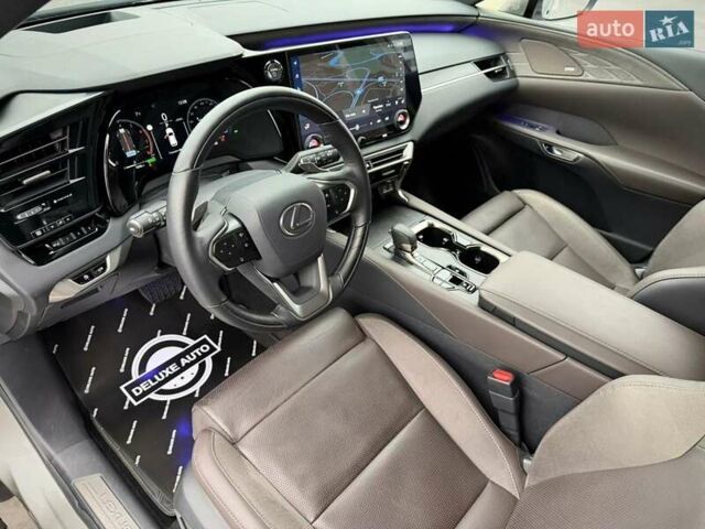 Сірий Лексус РХ, об'ємом двигуна 2.5 л та пробігом 8 тис. км за 95000 $, фото 120 на Automoto.ua
