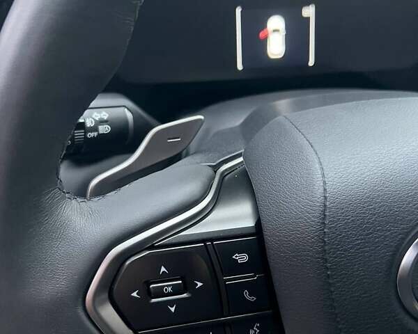 Сірий Лексус РХ, об'ємом двигуна 2.39 л та пробігом 6 тис. км за 59500 $, фото 58 на Automoto.ua