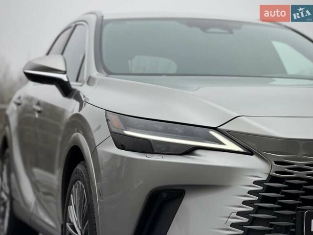 Сірий Лексус РХ, об'ємом двигуна 2.5 л та пробігом 8 тис. км за 95000 $, фото 5 на Automoto.ua