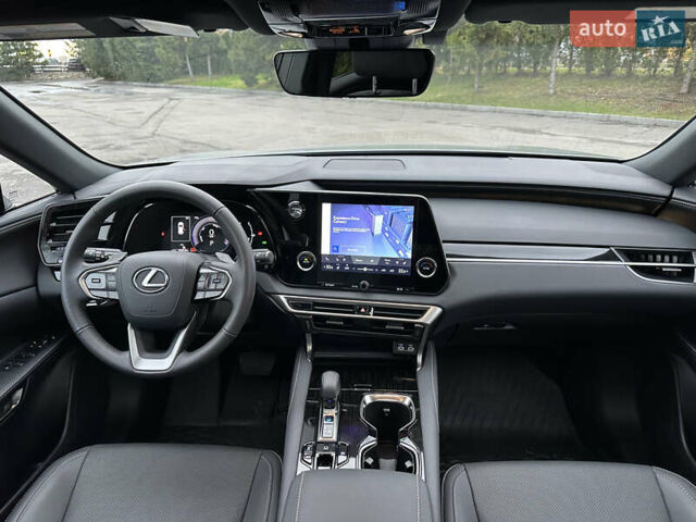 Серый Лексус РХ, объемом двигателя 2.5 л и пробегом 7 тыс. км за 68900 $, фото 44 на Automoto.ua