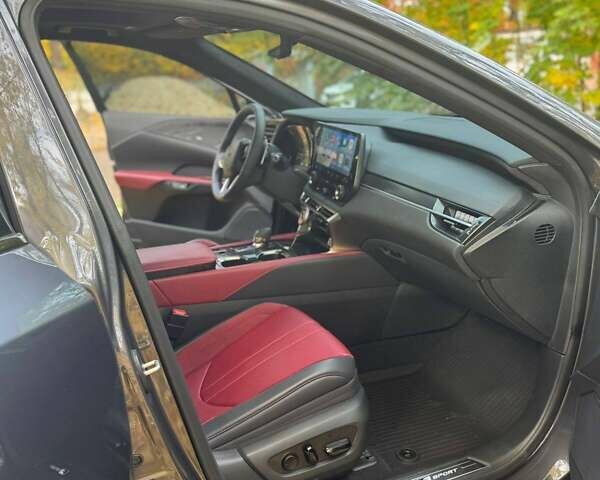 Лексус РХ 2024 у Києві на Automoto.ua Сірий Лексус РХ, об'ємом двигуна 2.39 л та пробігом 6 тис. км за 79000 $, фото 8 на Automoto.ua