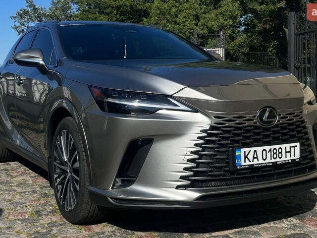 Сірий Лексус РХ, об'ємом двигуна 2.4 л та пробігом 11 тис. км за 72000 $, фото 4 на Automoto.ua